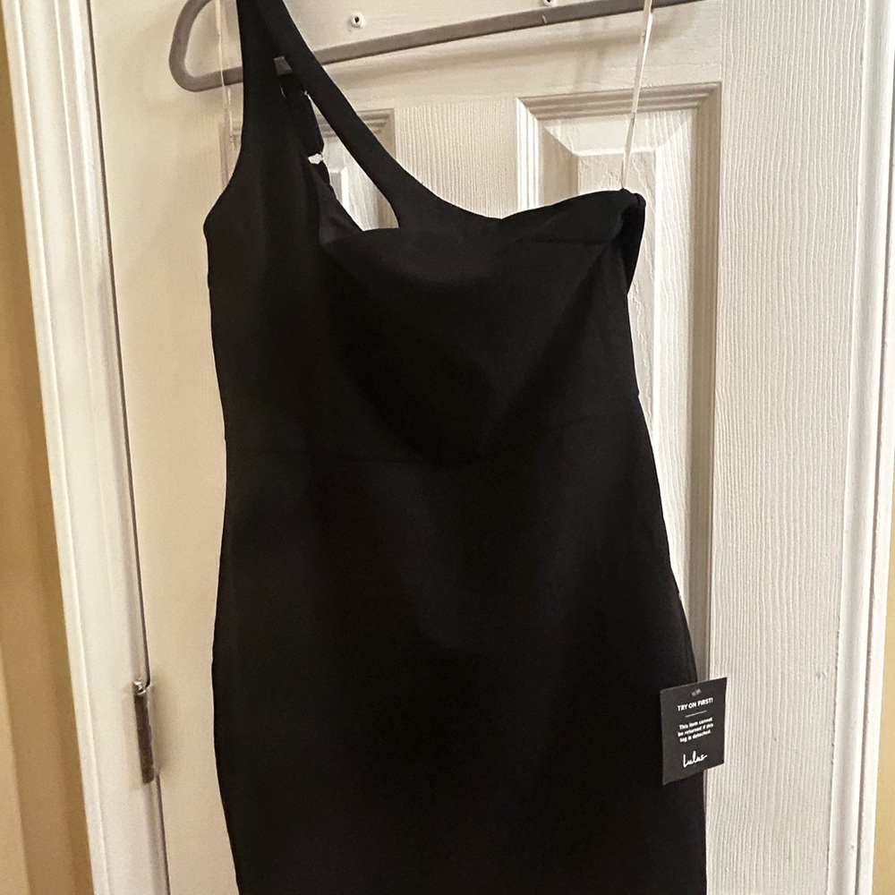 Lulu’s LBD  One-Shoulder Dress with Stretch